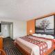 Super 8 by Wyndham Dandridge - Photo 3