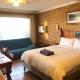 Lake Front Motel