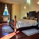 19th Centry Farmhouse Getaway - Sleep 12-14 w Pool, Celorico da Beira (foto 3)
