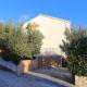 Apartments by the sea Mavarstica, Ciovo - 18651, Trogir (fotografie 2)