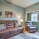 Suburban Getaway with Game Room, 19 Mi to Nashville!, Hunters Store (foto 8)