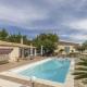 Villa Mireillo, Noves