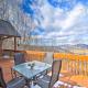 Home with Spacious Deck, BBQ, Game Room and Lake Views, Hiawassee (foto 2)