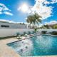 Beach Luxury, 4B- 3B Heated Pool, Infinity Spa, Cabana with Outdoor Kitchen and TV, BBQ, Golden Tee Arcade, Walk to Beach! Sleeps 10, West Palm Beach (fotografie 9)
