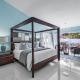 Beach Luxury, 4B- 3B Heated Pool, Infinity Spa, Cabana with Outdoor Kitchen and TV, BBQ, Golden Tee Arcade, Walk to Beach! Sleeps 10, West Palm Beach (fotografie 3)