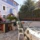 Apartment House Cukon, Pomer