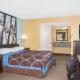Super 8 by Wyndham Sarasota Near Siesta Key - Photo 10