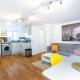 Town Center Apartment with 55” Smart TV+Netflix, Andover (fotografie 4)