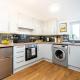 Town Center Apartment with 55” Smart TV+Netflix, Andover (fotografie 6)