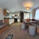 Cozy 3 bedroom Caravan, Sleeps 8, at Parkdean Newquay Holiday Park - Fotografie 8