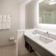 Holiday Inn Express & Suites - Ann Arbor - University South by IHG, Ann Arbor (photo 4)