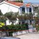 A4 apt with patio & sea view close to the beach, Trogir (Traù) - Foto 5