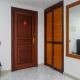Spacious Classic 1BR Apartment at Taman Beverly By Travelio, Putat-gede (foto 8)