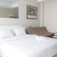 Bright Studio Room at Dago Suites Apartment near ITB By Travelio Bandung - Fotografie 3