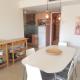 Beautiful apartment 75m2 with view at the beach, pool, parking, Roses (fotografie 5)
