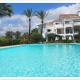 Marbella Holiday & Golf Garden Apartment, Marbella