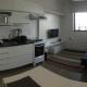 709- Apartamento Decorado Encantador, mobiliado, amplo, cozinha completa, Excelente localização no Rebouças, クリチバ - 写真 3