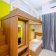 Cozy Studio with Bunk Bed at Dave Apartment near UI By Travelio Pondoktjing Dua - Foto 8