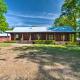 Rustic Woodville Getaway with Pool and Guest House, Woodville