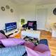 2-BR Apartment, En-suite, Allocated Parking, next to Playground, Coventry - Fotografie 3