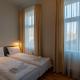 Dandelion Apartments XIXc Cottage with Free Parking, Рига (фото 10)