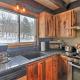 Slopeside Burke Mtn Condo with Amenity Access!, East Burke (foto 5)