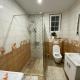 Convini Bed & Bathroom Homestay Pristina - Foto 6