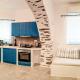 Kostos House BLUE, Kóstos