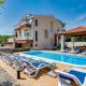 Villa Suker - Jacuzzi, Pool, Sauna, Kaštela