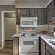 Modern Townhome with Fireplace Near Stoll Park, Overland Park (photo 10)