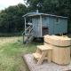 1 Bed Shepherds Hut - Sleeps 2 -Wood Fired Hot Tub, Charlton Musgrove