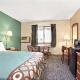 Super 8 by Wyndham Hudson - Photo 3