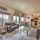 Silverthorne Condo with Views about 11 Mi to Ski Slopes, Silverthorne - Fotografie 1