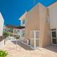 Villa Dafnis Chrysos - Modern 3 Bedroom Protaras Villa With Pool - Close To Fig Tree Bay Beach, Protaras (zdjęcie 7)