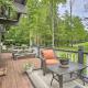 Deck and Pool Access Welcoming Poconos Retreat, Tobyhanna - Foto 2