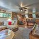 Expansive Retreat w/ Deck, Game Room & Lake Views!, Lake Arrowhead (Foto 5)
