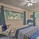 Expansive Retreat w/ Deck, Game Room & Lake Views!, Lake Arrowhead (Foto 2)