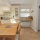 Holiday home with Estuary Views, parking & balcony Padstow - Photo 4