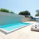 White Swan Villa with Private Pool and Jacuzzi, Kommeno (fotografie 8)