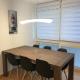 Central modern 3bdr, A/C, wifi & Parking