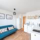 BRIGHT CHARMING Apt with TERRACE, PARKING & AirCo., Прага - Фото 10