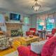 Restored Mars Hill Home on 1 Acre Walk to Town!, Mars Hill (foto 5)