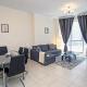 Steps Away From the Beach & Entertainment Hubs 1BR Unit, Torch Tower, Dubai Marina by Deluxe Holiday Homes, Dubaï - Photo 2