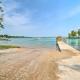 Rapid City Cottage with Deck quarter Mi to Torch Lake!, Rapid City (Foto 3)