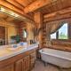 Exquisite Log Home with Lander Valley Views! - Foto 10