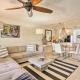 Jupiter Condo with Pool Access, Walk to Beach!, Jupiter