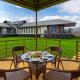 Ferias Vita by StayVista with Turf, Rainshower, Lawn, Swimming pool and Gazebo, Chinchavli - Zdjęcie 6