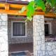 2 Bed Flat - Sleeps 8 - Parking - Wifi, Zubovići
