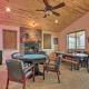 Deck & Views: Dog-Friendly Cabin in Show Low!, Show Low (Foto 6)