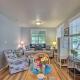 Cozy Cottage on Flower Farm with Baker Creek Views!, McMinnville